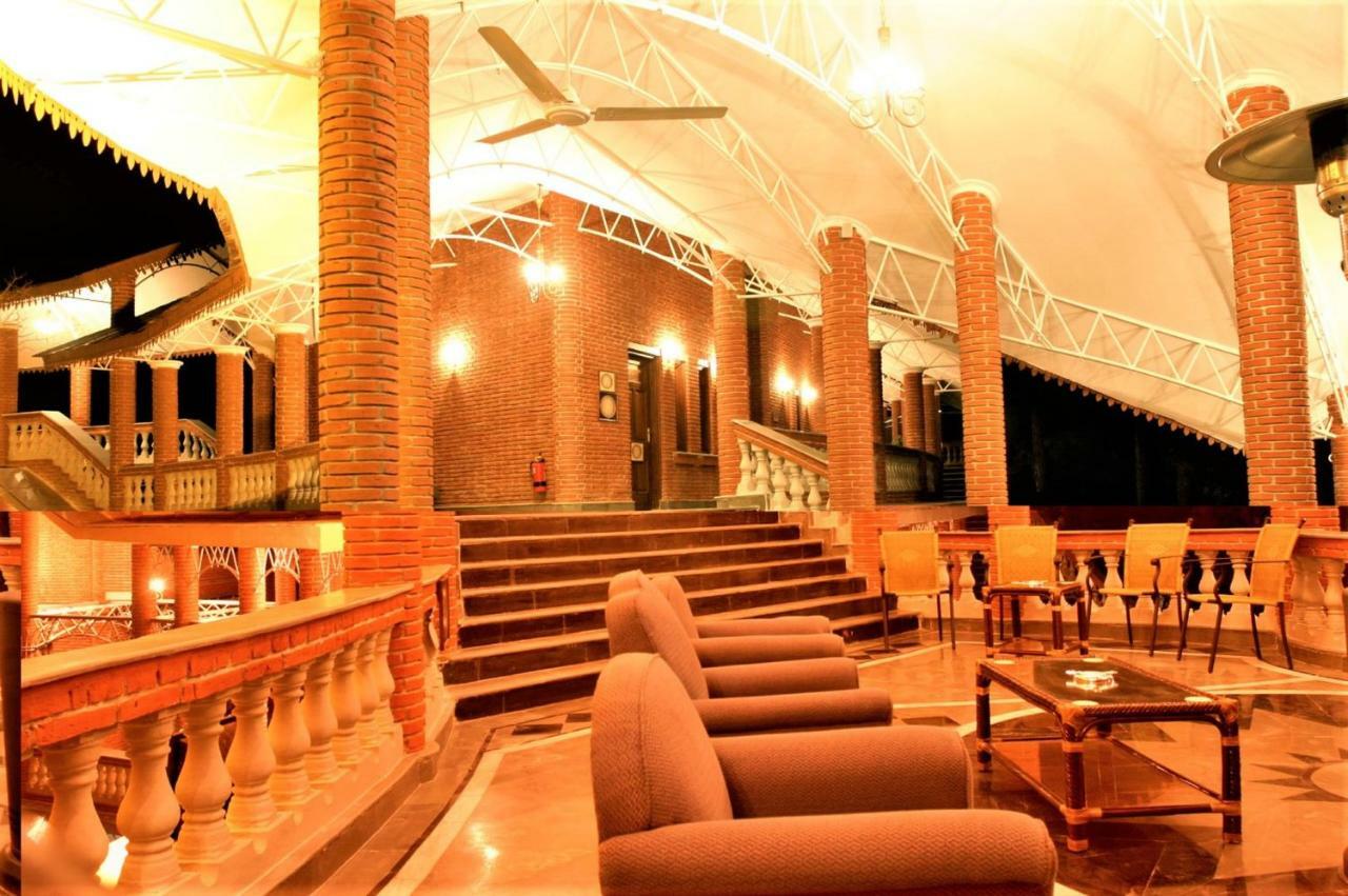 Welcomheritage Taragarh Palace Palampur Exterior photo