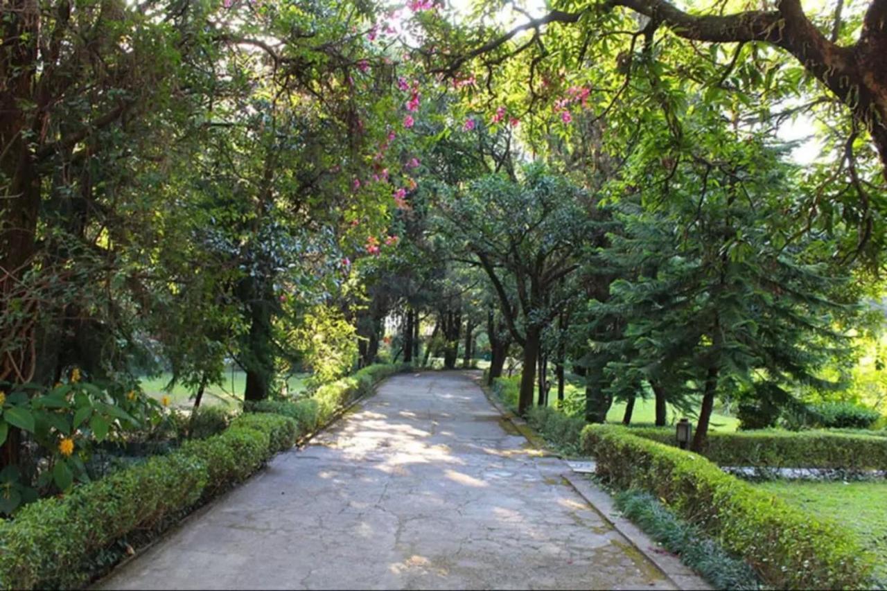 Welcomheritage Taragarh Palace Palampur Exterior photo